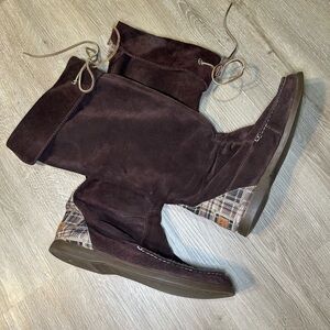 Sperry Suede Moccasin Boots Brown Plaid Lined Pull-On Boots Size 8